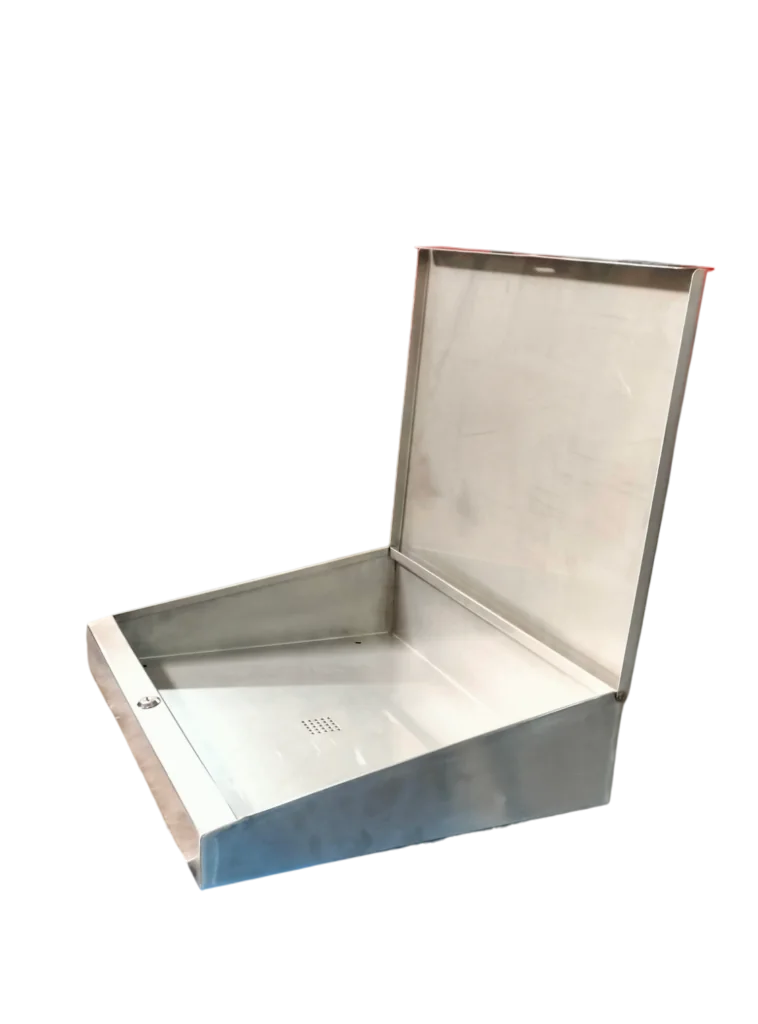 Coffret technique peu profond en inox avec couvercle ouvert